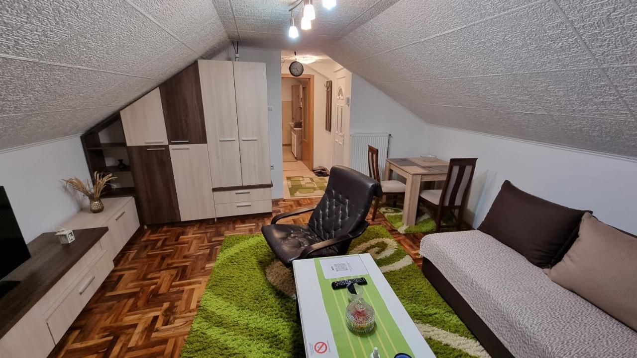 Fortress Apartments Ni Exteriér fotografie